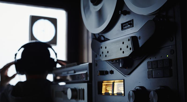 媒體曝光竊聽黑色產業鏈，受害人遍布全國