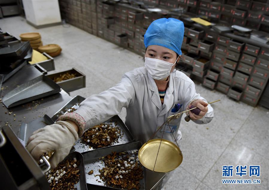 （聚焦疫情防控&middot;圖文互動）（14）分秒必爭！一切為了治病救人&mdash;&mdash;中國抗疫生命至上的生動實踐