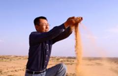 張應龍：&ldquo;防沙&rdquo;變&ldquo;用沙&rdquo; 沙漠結果實