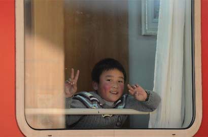 &ldquo;小候鳥&rdquo;回家過(guò)年