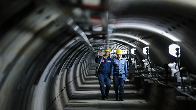 新春走基層丨&ldquo;機器人&rdquo;保供電？這個春節很有科技范兒！