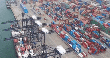 廣東深圳：自今天0時起&mdash;&mdash;鹽田港區所有泊位全面恢復正常運作