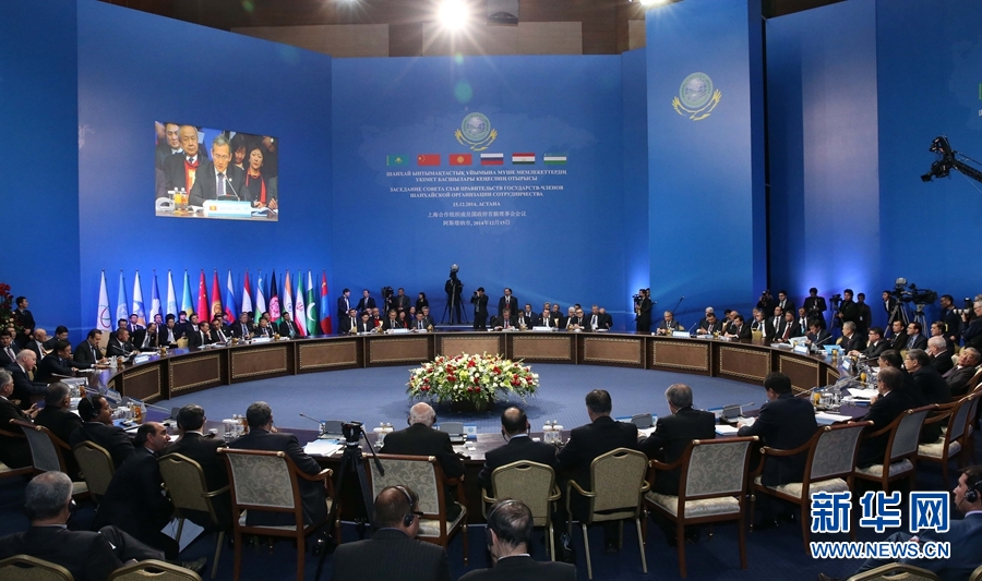 12月15日，中國國務院總理李克強在阿斯塔納出席上海合作組織成員國政府首腦理事會第十三次會議。 新華社記者 龐興雷 攝