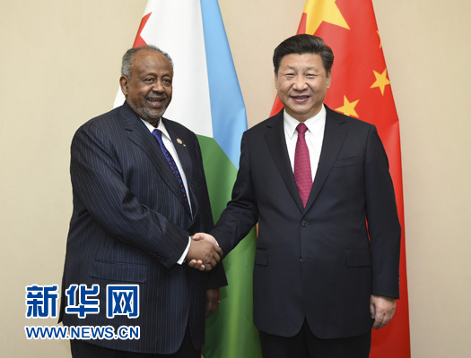 12月3日，國(guó)家主席習(xí)近平在約翰內(nèi)斯堡會(huì)見(jiàn)吉布提總統(tǒng)蓋萊。新華社記者 謝環(huán)馳 攝 

