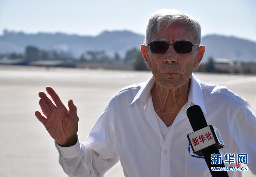 （國際&middot;圖文互動）（1）&ldquo;飛虎隊&rdquo;百歲老兵駕機重上藍天