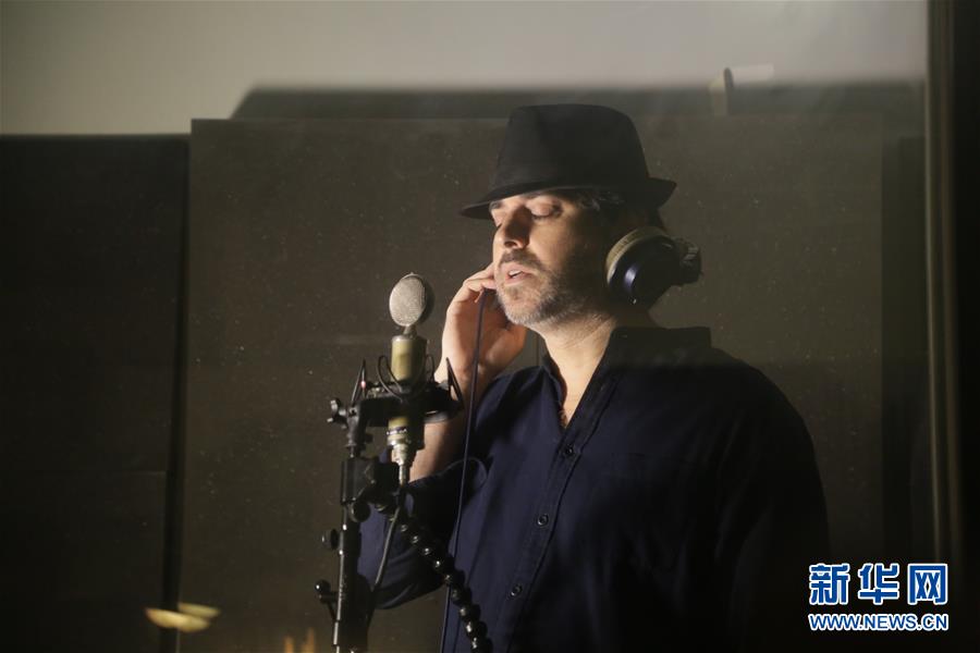 （海外抗疫故事&middot;圖文互動）（5）通訊：用原創音樂支持中國抗擊新冠疫情的以色列歌手